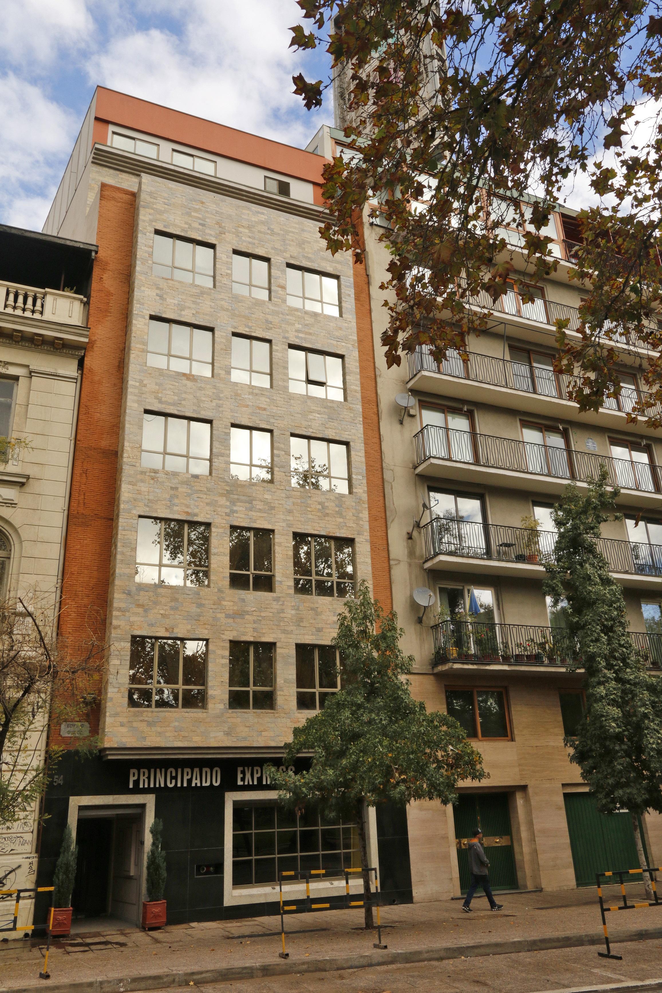 Infinity Park Hotel Santiago Exterior photo
